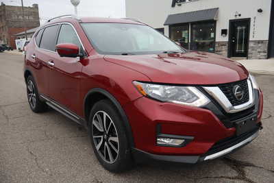 2019 Nissan Rogue, $11995. Photo 2