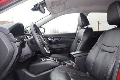 2019 Nissan Rogue, $11995. Photo 5