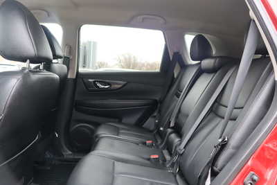 2019 Nissan Rogue, $11995. Photo 6