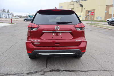 2019 Nissan Rogue, $11995. Photo 10