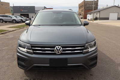 2020 Volkswagen Tiguan, $15995. Photo 12