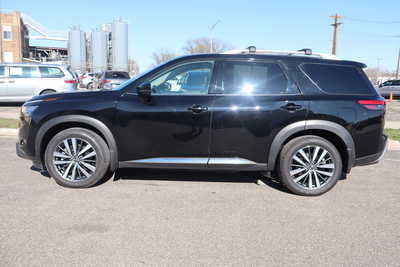 2022 Nissan Pathfinder, $27995. Photo 8