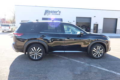 2022 Nissan Pathfinder, $27995. Photo 9