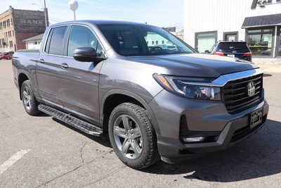 2023 Honda Ridgeline, $27995. Photo 2