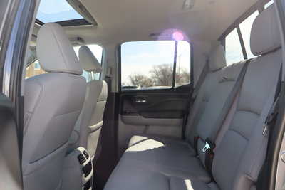 2023 Honda Ridgeline, $27995. Photo 6