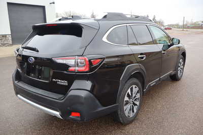 2024 Subaru Outback, $24500. Photo 3