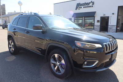 2019 Jeep Cherokee, $16995. Photo 2