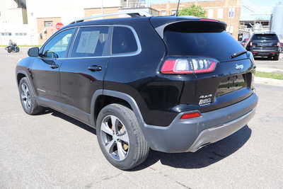 2019 Jeep Cherokee, $16995. Photo 4