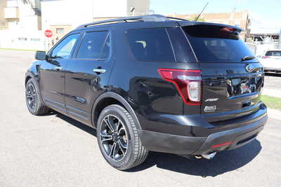 2014 Ford Explorer, $11995. Photo 4