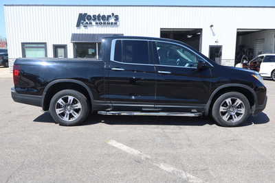 2019 Honda Ridgeline, $19995. Photo 9