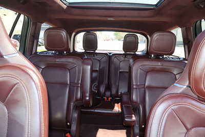 2022 Lincoln Aviator, $39995. Photo 6