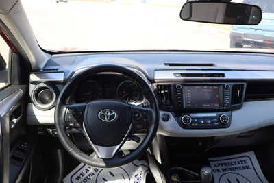 2018 Toyota RAV4, $19995. Photo 7