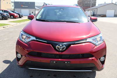 2018 Toyota RAV4, $19995. Photo 12