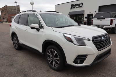 2023 Subaru Forester, $25500. Photo 2