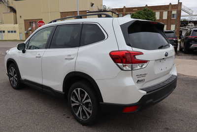 2023 Subaru Forester, $25500. Photo 4