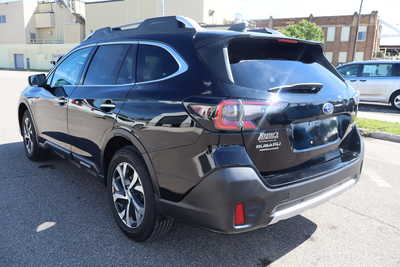 2020 Subaru Outback, $19995. Photo 4
