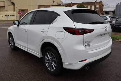 2024 Mazda CX-5, $22995. Photo 4