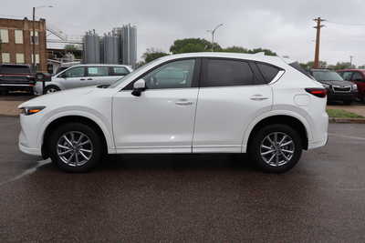 2024 Mazda CX-5, $22995. Photo 8