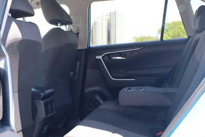 2020 Toyota RAV4, $24995. Photo 7