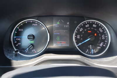2020 Toyota RAV4, $24995. Photo 9