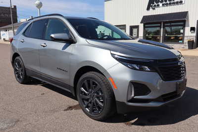 2024 Chevrolet Equinox, $22500. Photo 2