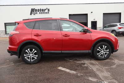 2017 Toyota RAV4, $15995. Photo 9