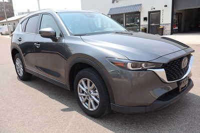 2023 Mazda CX-5, $20500. Photo 2