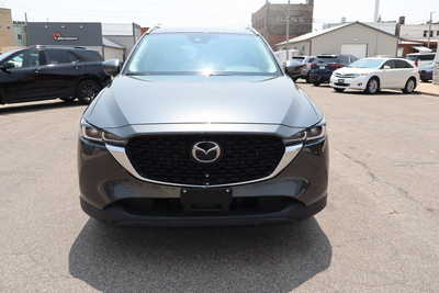 2023 Mazda CX-5, $20500. Photo 12