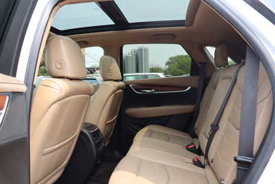 2019 Cadillac XT5, $24995. Photo 6