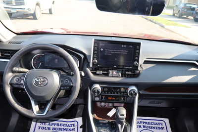 2022 Toyota RAV4, $29500. Photo 6