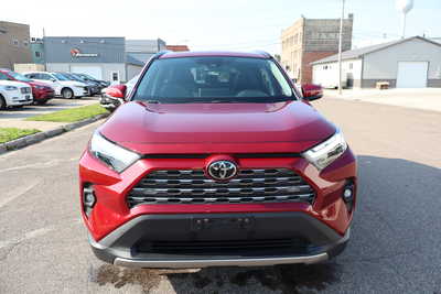 2022 Toyota RAV4, $29500. Photo 11