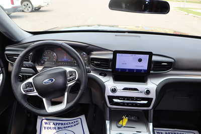 2023 Ford Explorer, $26900. Photo 7