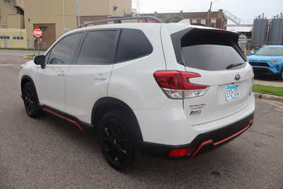 2019 Subaru Forester, $17500. Photo 4