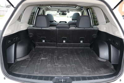 2019 Subaru Forester, $17500. Photo 11