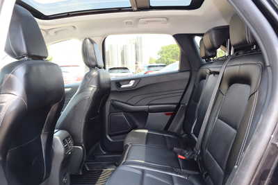 2022 Ford Escape, $16900. Photo 6