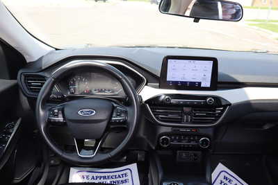 2022 Ford Escape, $16900. Photo 7