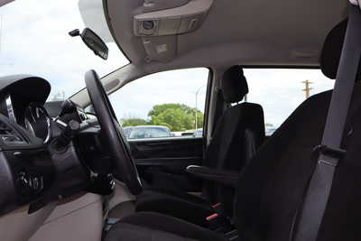 2013 Dodge Caravan, Grand, $7900. Photo 5