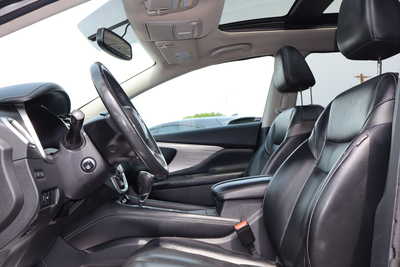 2017 Nissan Murano, $9995. Photo 5