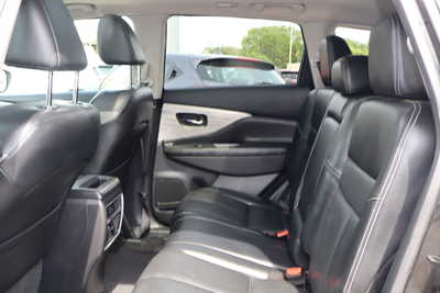 2017 Nissan Murano, $9995. Photo 6
