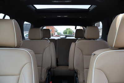 2023 Chevrolet Traverse, $30900. Photo 6