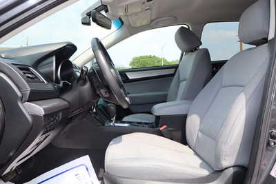 2018 Subaru Outback, $14995. Photo 5