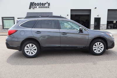 2018 Subaru Outback, $14995. Photo 9