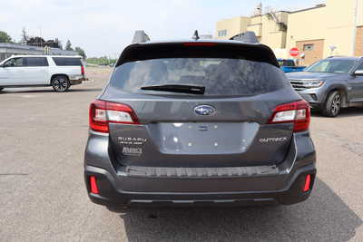 2018 Subaru Outback, $14995. Photo 10