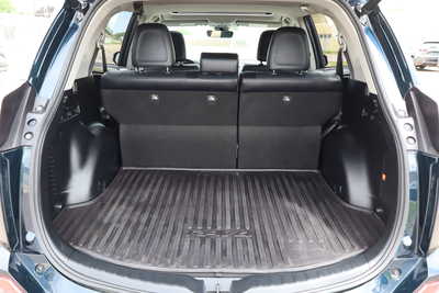 2017 Toyota RAV4, $19500. Photo 10