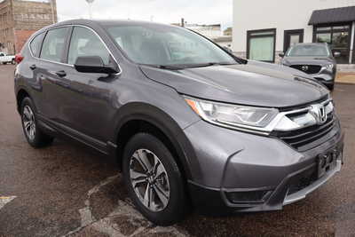 2018 Honda CR-V, $17500. Photo 2
