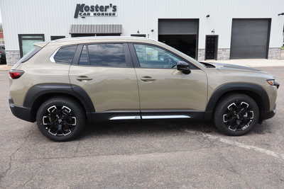 2025 Mazda CX-50, $30995. Photo 8