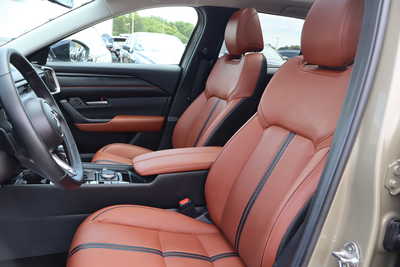2025 Mazda CX-50, $30995. Photo 9