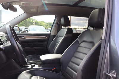 2021 Volkswagen Atlas, $22995. Photo 9