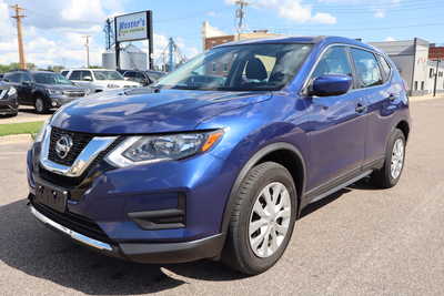 2018 Nissan Rogue, $13995. Photo 1