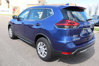 2018 Nissan Rogue, $13995. Photo 4